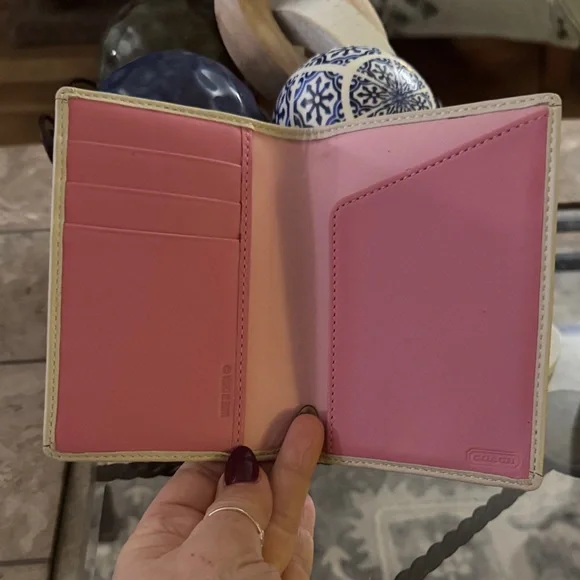 Coach Beige and Pink Passport Cover - Picture 3 of 9